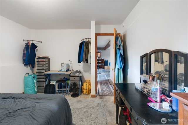 2825 E Crestline Drive, Bellingham, WA 98226