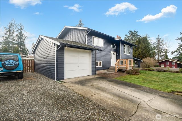 2825 E Crestline Drive, Bellingham, WA 98226