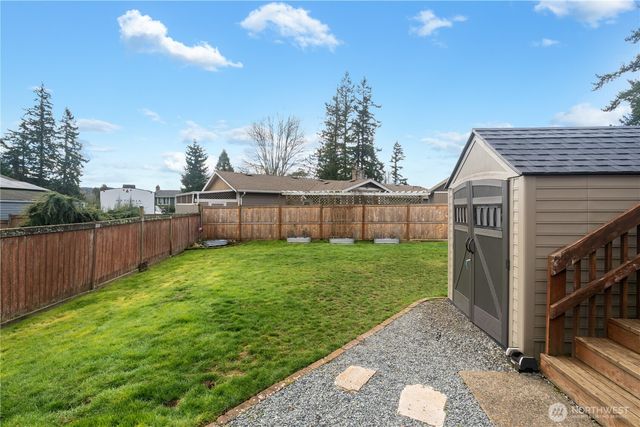 2825 E Crestline Drive, Bellingham, WA 98226