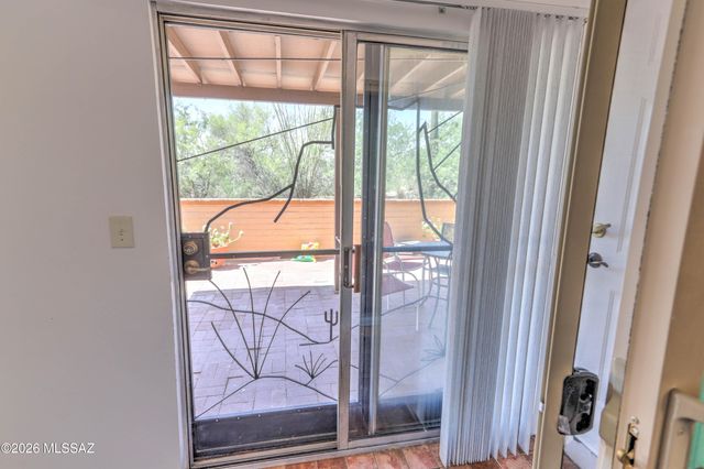 1435 W Calle Pueblo, Green Valley, AZ 85622