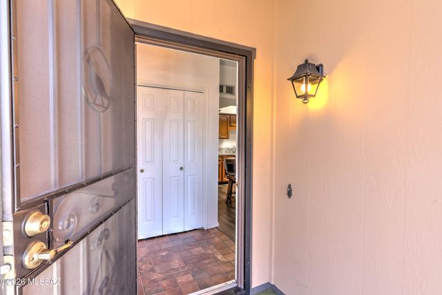 1435 W Calle Pueblo, Green Valley, AZ 85622