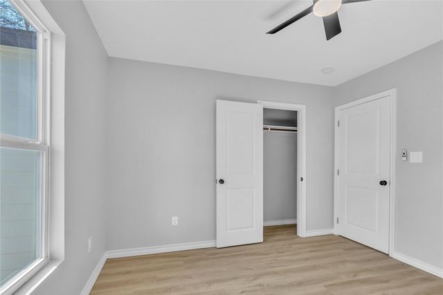 613 19th Avenue N, Texas City, TX 77590