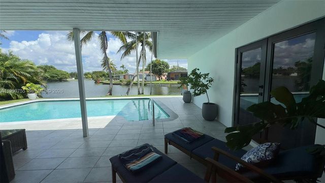 6705 Ficus Dr, Miramar, FL 33023