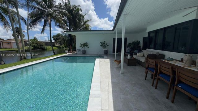 6705 Ficus Dr, Miramar, FL 33023