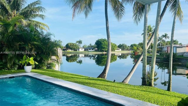 6705 Ficus Dr, Miramar, FL 33023