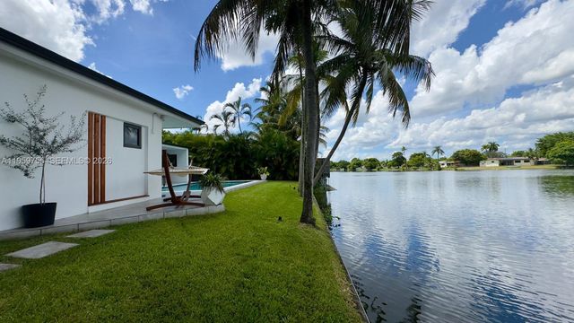 6705 Ficus Dr, Miramar, FL 33023