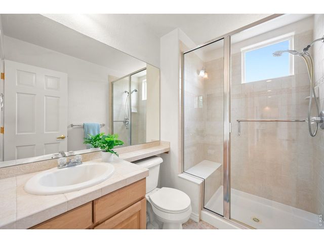 8222 Xenophon Ct, Arvada, CO 80005
