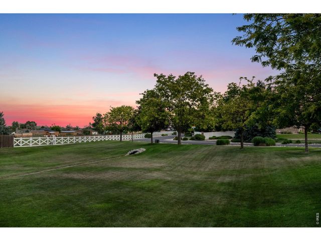 8222 Xenophon Ct, Arvada, CO 80005
