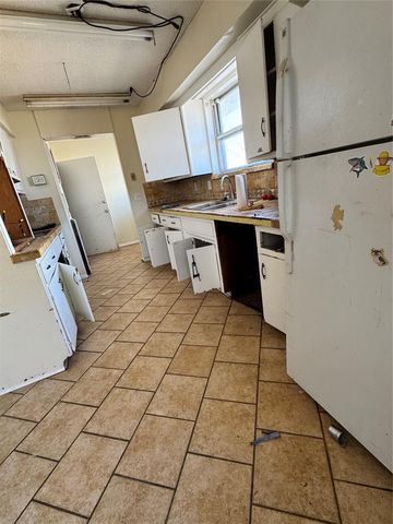 6416 N Nicklas Avenue, Oklahoma City, OK 73132