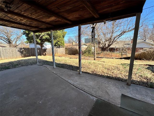 6416 N Nicklas Avenue, Oklahoma City, OK 73132