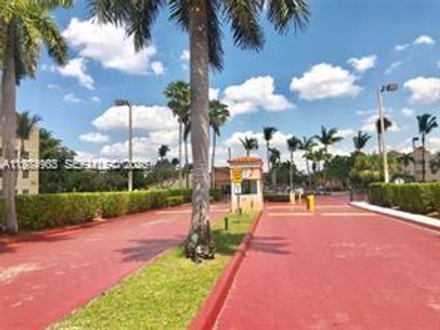 6045 NW 186th St 116, Hialeah, FL 33015