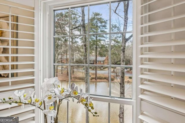 28206 Plantation Drive NE 206, Atlanta, GA 30324