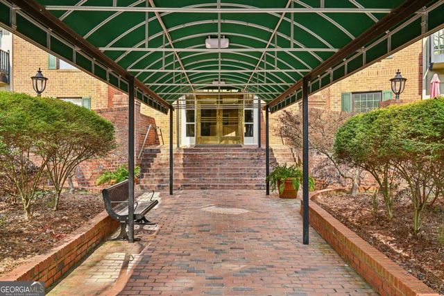 28206 Plantation Drive NE 206, Atlanta, GA 30324