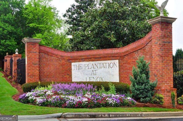 28206 Plantation Drive NE 206, Atlanta, GA 30324