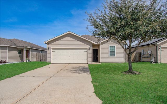 5004 Sycamore Lane, Brookshire, TX 77423