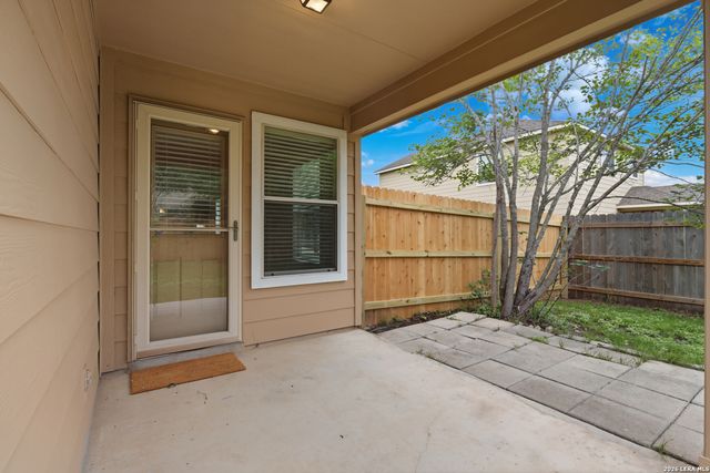 3613 Lazy Diamond, Selma, TX 78154