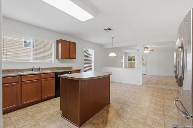 3613 Lazy Diamond, Selma, TX 78154