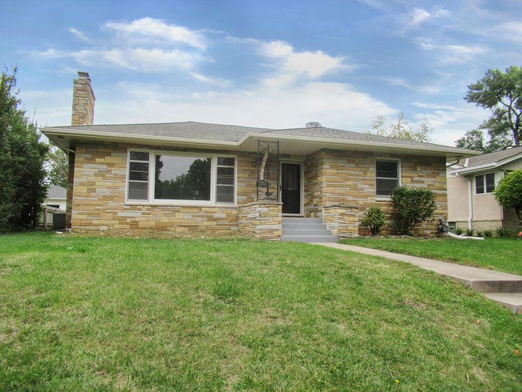 2513 Saint Anthony Boulevard, Saint Anthony, MN 55418 — exterior