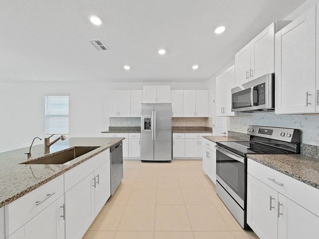 11139 LINDEN DEPOT ROAD, San Antonio, FL 33576