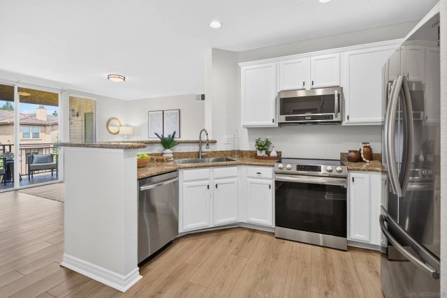 3830 Elijah 426, San Diego, CA 92130