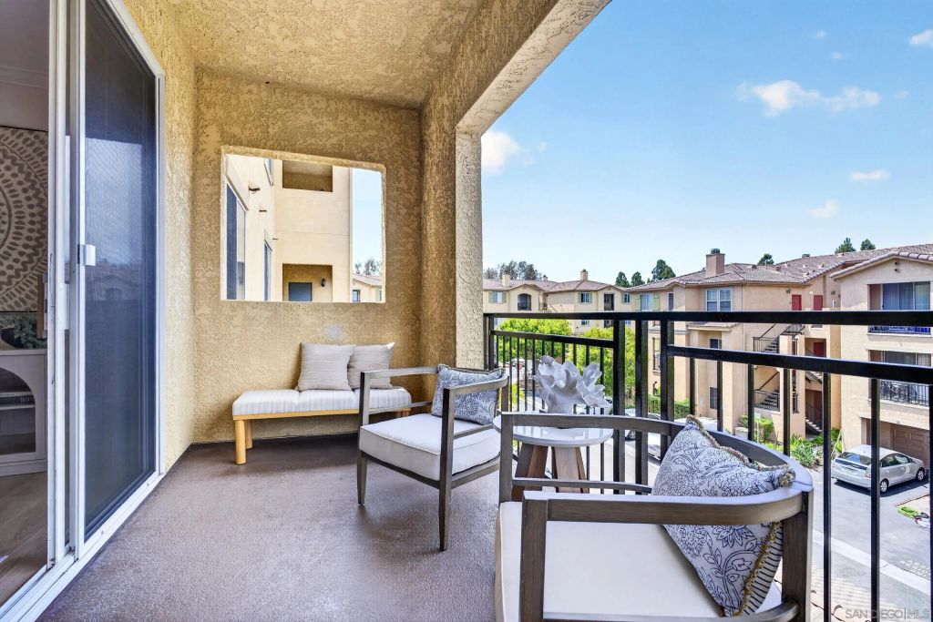 3830 Elijah 426, San Diego, CA 92130