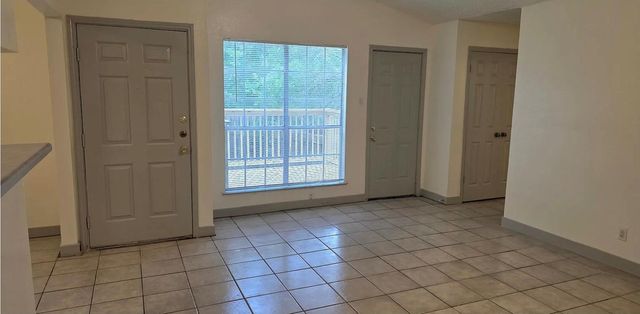 375 Fantail LOOP B, Austin, TX 78734