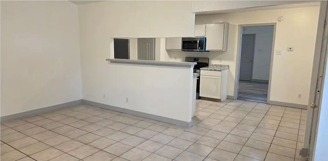 375 Fantail LOOP B, Austin, TX 78734