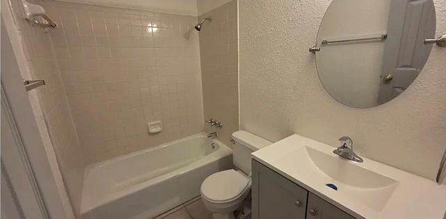 375 Fantail LOOP B, Austin, TX 78734
