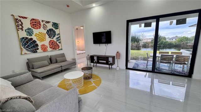 1709 NE 41st ST, Cape Coral, FL 33909