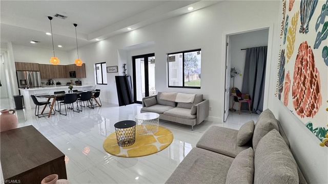 1709 NE 41st ST, Cape Coral, FL 33909