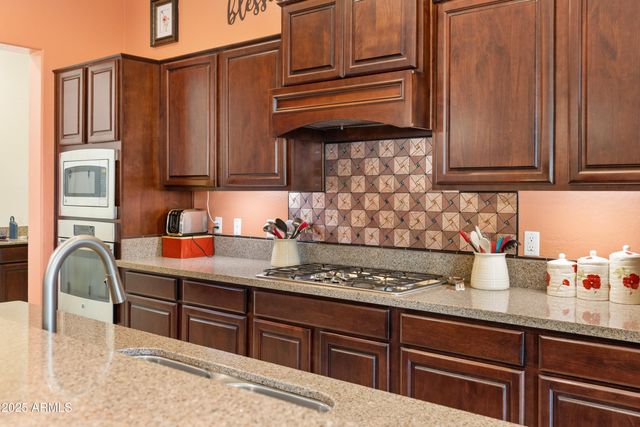 797 N Soliz Street, Dewey, AZ 86327