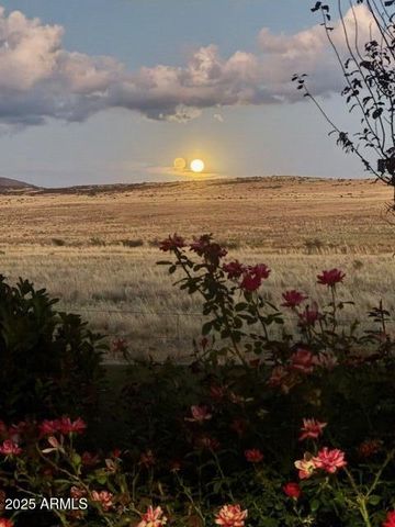 797 N Soliz Street, Dewey, AZ 86327