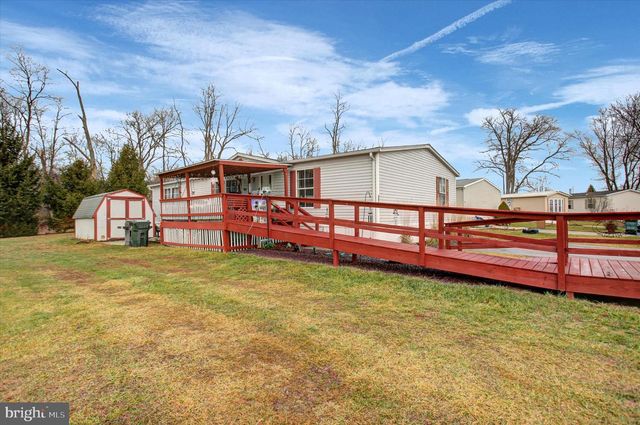 156 LINDA DR, New Oxford, PA 17350