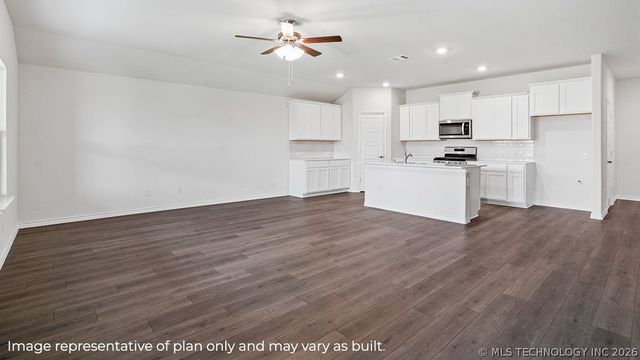 3355 E 154th Street S, Bixby, OK 74008