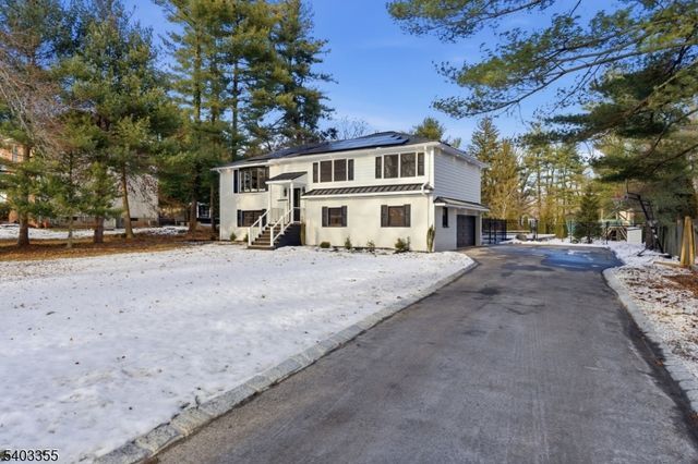 1231 Sunnyfield Ln, Scotch Plains Twp., NJ 07076