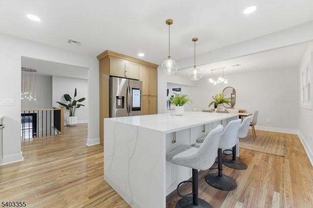 1231 Sunnyfield Ln, Scotch Plains Twp., NJ 07076