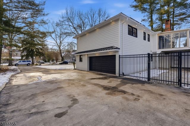 1231 Sunnyfield Ln, Scotch Plains Twp., NJ 07076