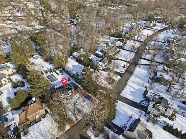 1231 Sunnyfield Ln, Scotch Plains Twp., NJ 07076