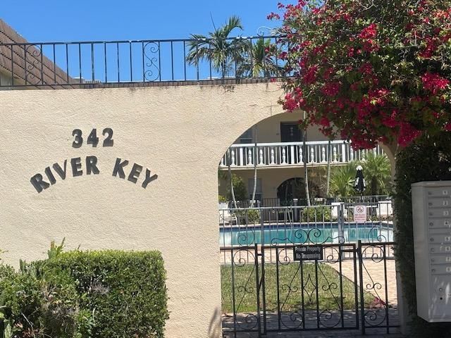 342 Southwind Drive 223, North Palm Beach, FL 33408