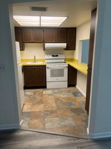 342 Southwind Drive 223, North Palm Beach, FL 33408