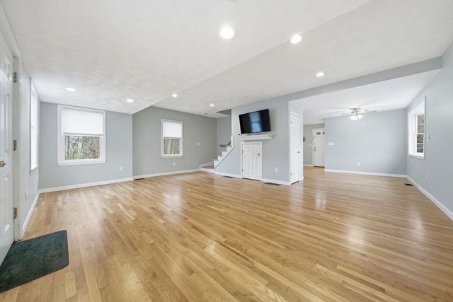 184 Park Street, North Reading, MA 01864