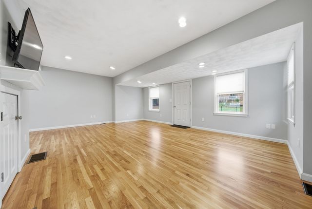 184 Park Street, North Reading, MA 01864