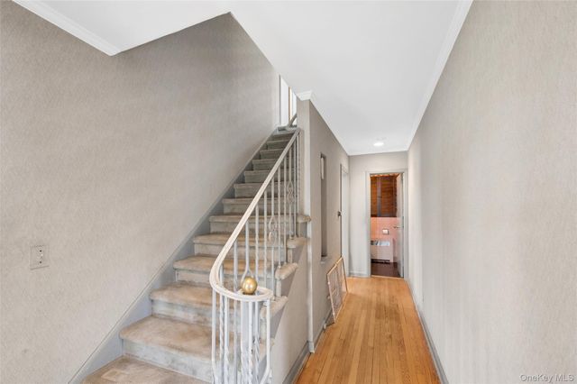 24 Allen Road, Rockville Centre, NY 11570