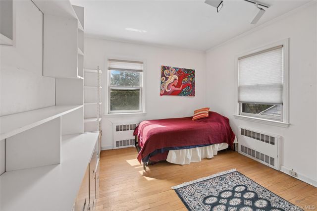 24 Allen Road, Rockville Centre, NY 11570