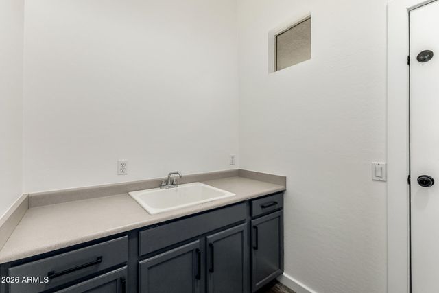 10446 E IRWIN Circle, Mesa, AZ 85209