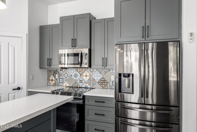 10446 E IRWIN Circle, Mesa, AZ 85209