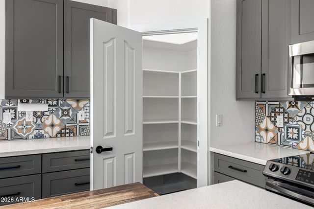 10446 E IRWIN Circle, Mesa, AZ 85209