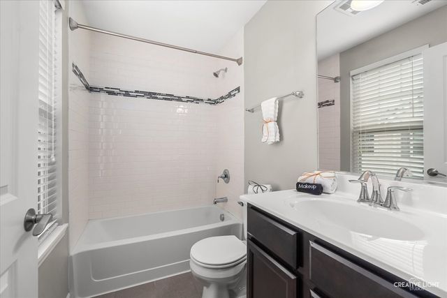 305 Lexington Lane, Rolling Meadows, IL 60008