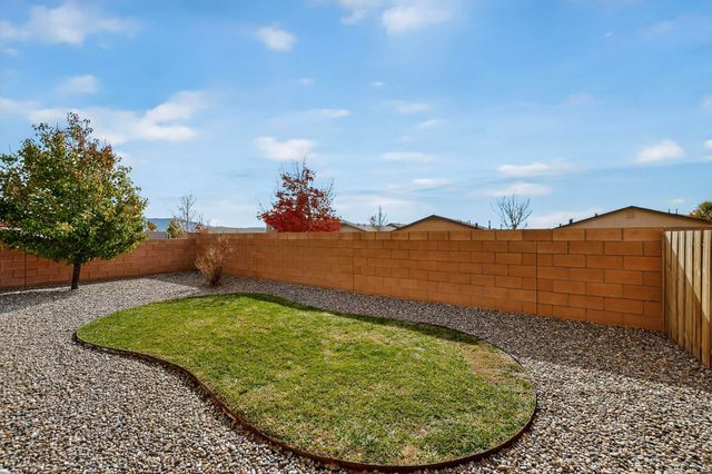 1419 Blue Sky Loop NE, Rio Rancho, NM 87144