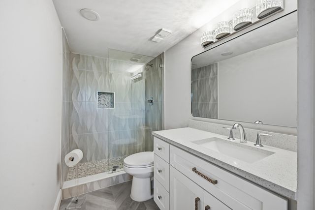 15378 Lakes Of Delray Boulevard 15, Delray Beach, FL 33484